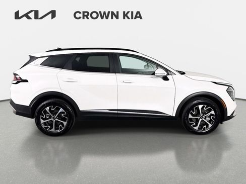 Certified 2025 Kia Sportage EX w/ EX Premium Package AWD/4WD image 4