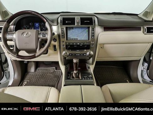 Used 2019 Lexus GX 460 Premium w/ Premium Package AWD/4WD image 18