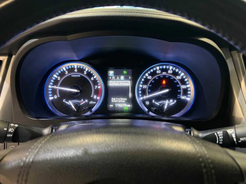 Used 2018 Toyota Highlander SE image 19