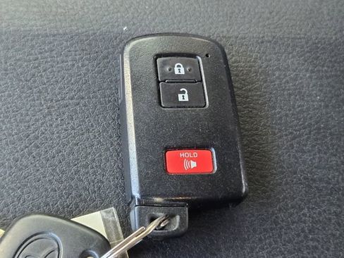 Used 2023 Toyota Tacoma SR5 w/ Technology Package image 20