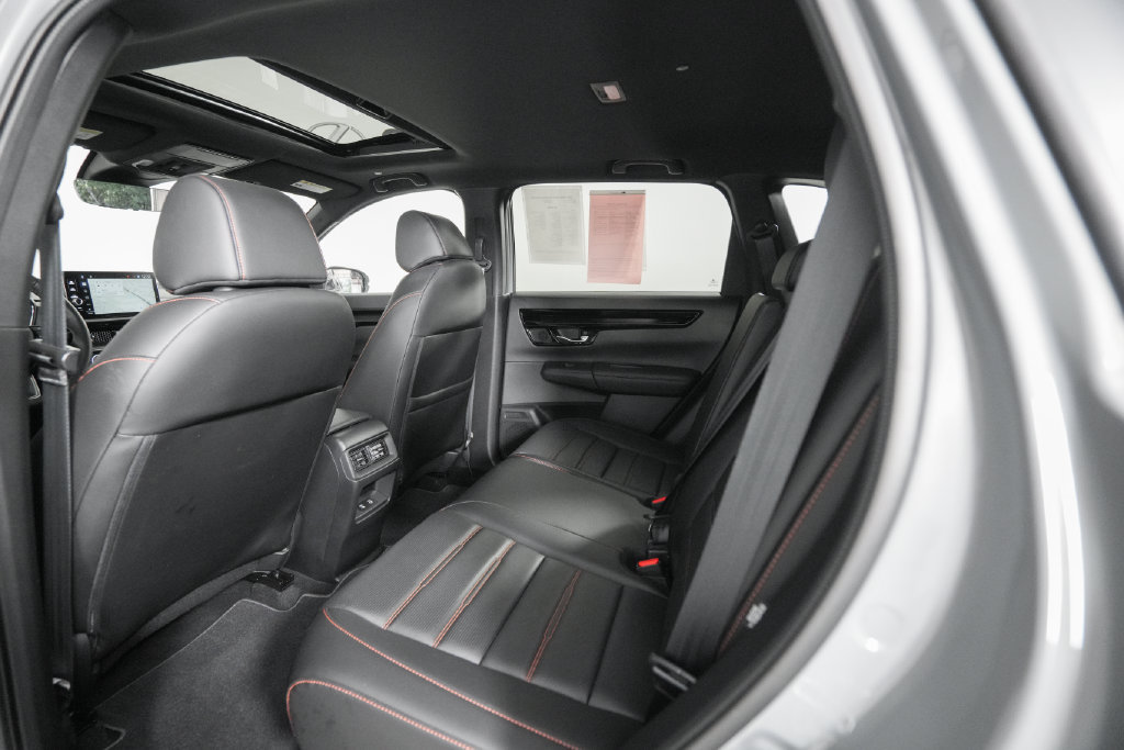 Used 2026 Honda CR-V Sport Touring image 13