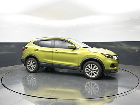 Used 2020 Nissan Rogue Sport SV w/ Technology Package FWD image 6
