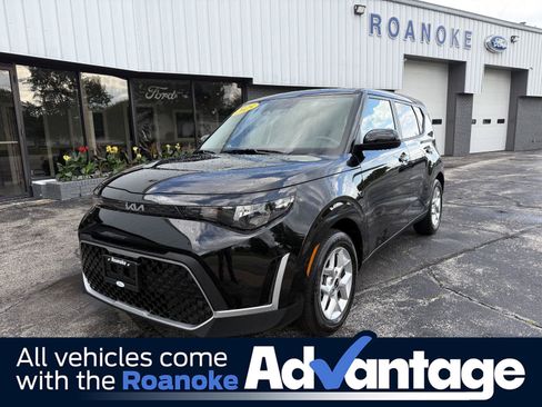 Used 2025 Kia Soul LX w/ LX Technology Package FWD image 1