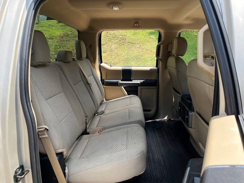 Used 2018 Ford F150 XLT w/ Equipment Group 301A Mid AWD/4WD image 40