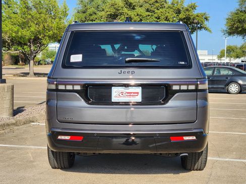 New 2026 Jeep Grand Wagoneer Limited AWD/4WD image 5