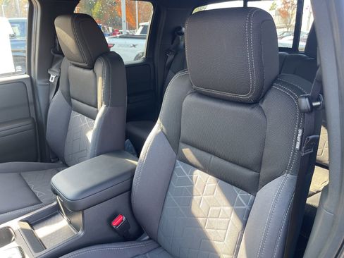 New 2026 Nissan Frontier SV image 19