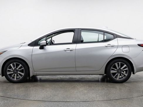 Used 2025 Nissan Versa SV FWD image 5