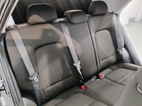 Used 2021 Hyundai Venue SE image 93