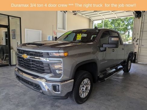 Used 2025 Chevrolet Silverado 2500 LT w/ Convenience Package AWD/4WD image 8