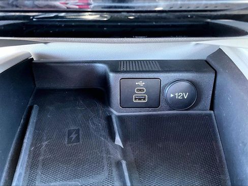 Used 2024 Ford Escape Platinum image 31