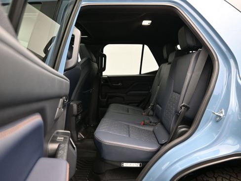 Used 2026 Toyota 4Runner Platinum AWD/4WD image 11