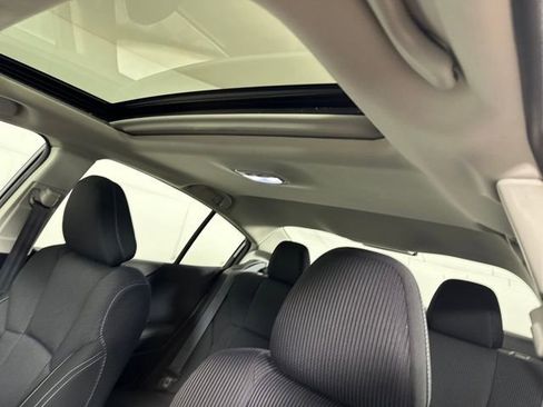 Used 2023 Subaru Legacy Premium image 12