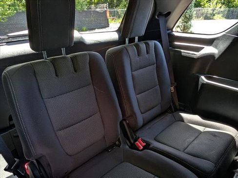Used 2018 Ford Explorer XLT AWD/4WD image 19