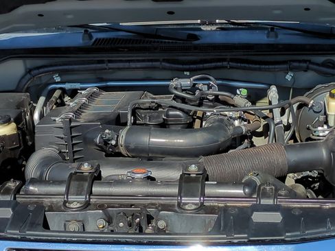 Used 2013 Nissan Frontier S image 27