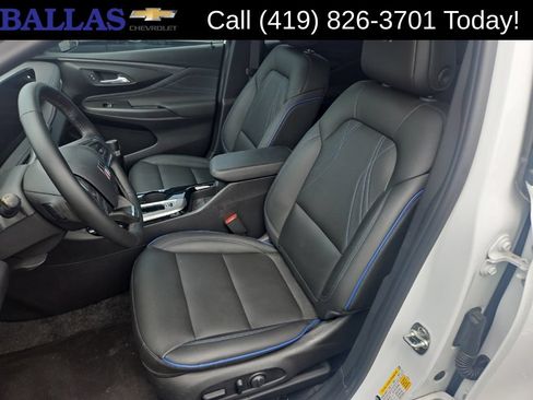 Certified 2025 Buick Envista Sport Touring w/ Convenience I Package FWD image 6