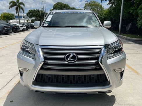 Used 2017 Lexus GX 460 Premium w/ Premium Package AWD/4WD image 2