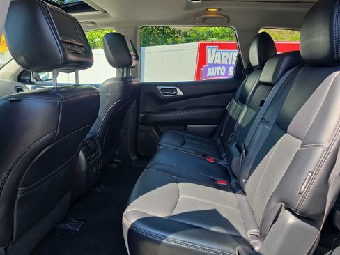 Used 2020 Nissan Pathfinder Platinum AWD/4WD image 15