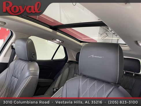 Used 2023 Buick Envision Avenir FWD image 19