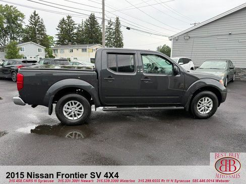 Used 2015 Nissan Frontier SV w/ SV Value Truck Package AWD/4WD image 14
