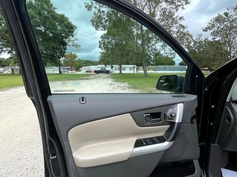 Used 2013 Ford Edge SE image 11
