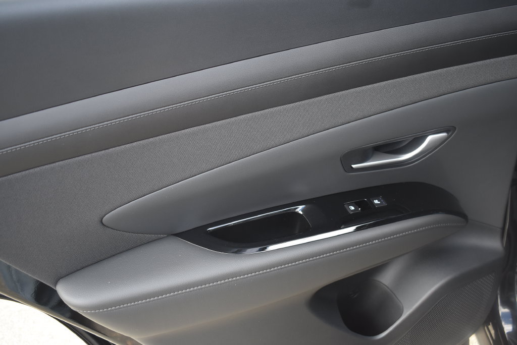 New 2026 Hyundai Tucson Limited AWD/4WD image 19