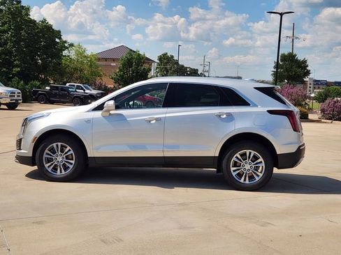 Used 2020 Cadillac XT5 Premium Luxury AWD/4WD image 4