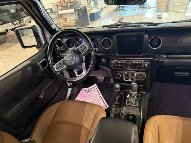 Used 2022 Jeep Wrangler Unlimited Sahara AWD/4WD image 19