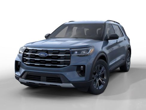 New 2026 Ford Explorer Active image 2