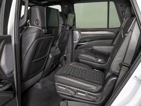 Used 2026 Cadillac Escalade Platinum Sport w/ LPO, Floor Liner Package image 16