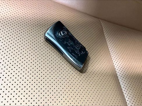 Used 2023 Lexus RX 350 Premium image 10