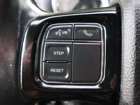 Used 2020 Dodge Grand Caravan SXT FWD image 26