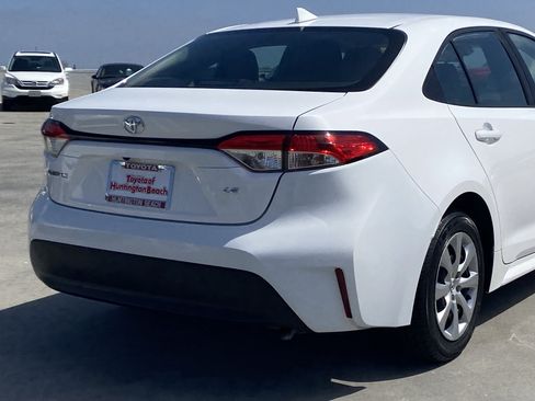 Certified 2024 Toyota Corolla LE FWD image 4