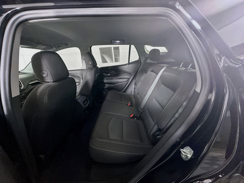 Used 2023 GMC Terrain SLE w/ Driver Convenience Package image 26