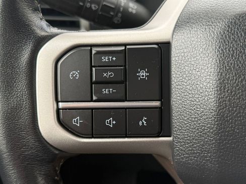 Used 2022 Ford Expedition XLT image 17