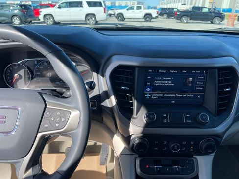 Used 2023 GMC Acadia Denali w/ Denali Ultimate Package image 16