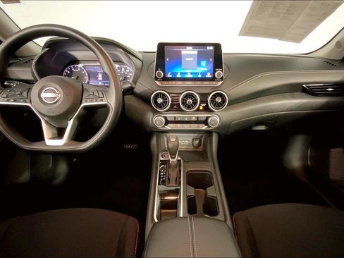 Used 2024 Nissan Sentra SV FWD image 15