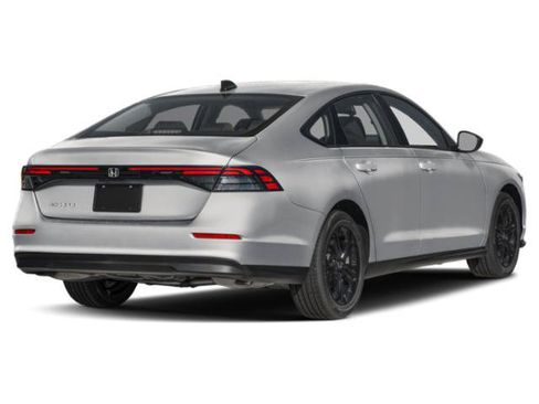 Used 2025 Honda Accord SE image 5