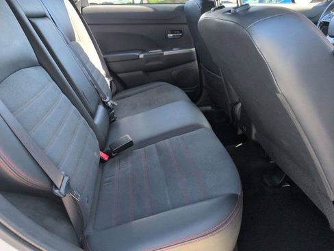 Used 2025 Mitsubishi Outlander Sport SE AWD/4WD image 29