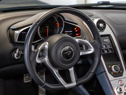 Used 2013 McLaren MP4-12C Spider RWD image 39