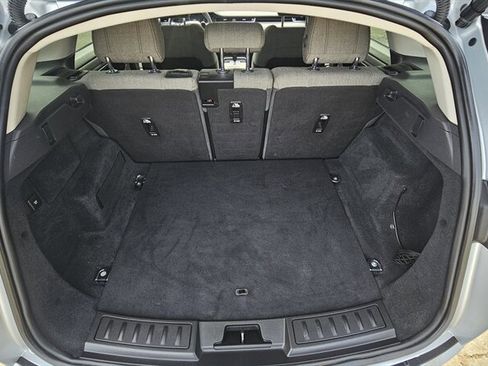 Used 2020 Land Rover Range Rover Evoque S image 9