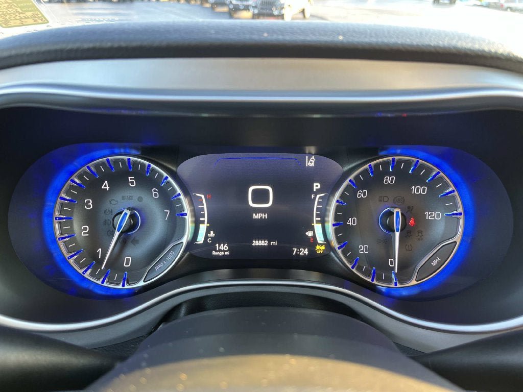 Used 2026 Chrysler Pacifica Limited w/ S Appearance Package FWD image 43