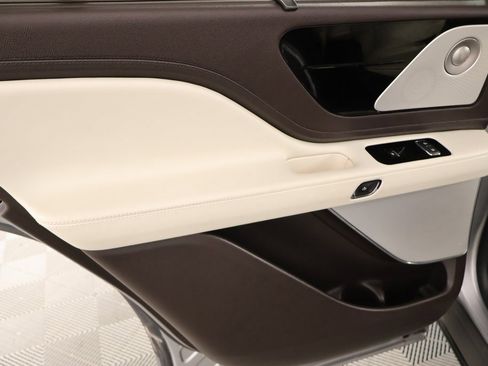 Used 2020 Lincoln Aviator Black Label w/ Dynamic Handling Package image 20