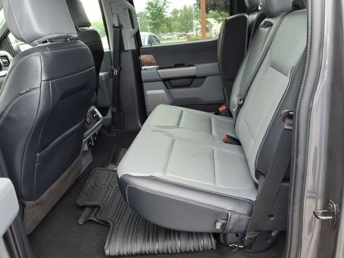 Used 2022 Ford F150 Lariat AWD/4WD image 11