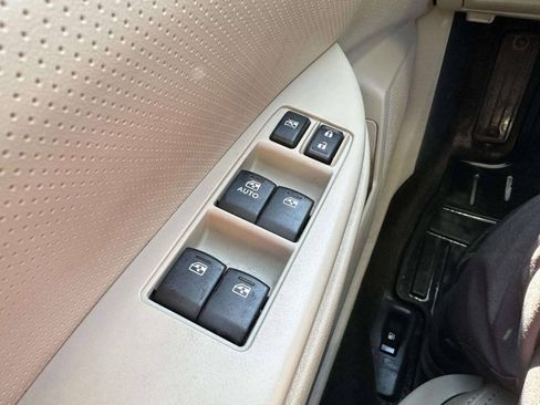 Used 2013 Subaru Outback 2.5i Limited AWD/4WD image 29