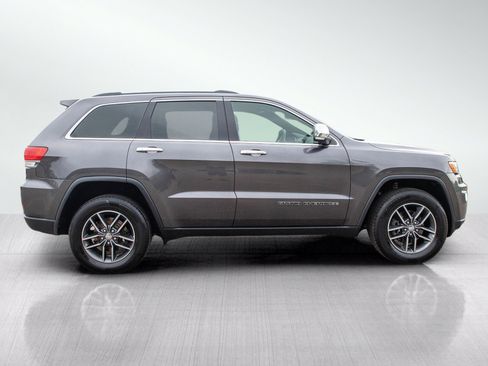 Used 2018 Jeep Grand Cherokee Limited AWD/4WD image 6
