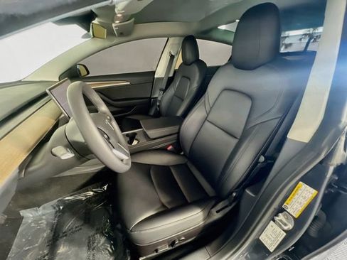 Used 2023 Tesla Model 3 Standard Range RWD image 10