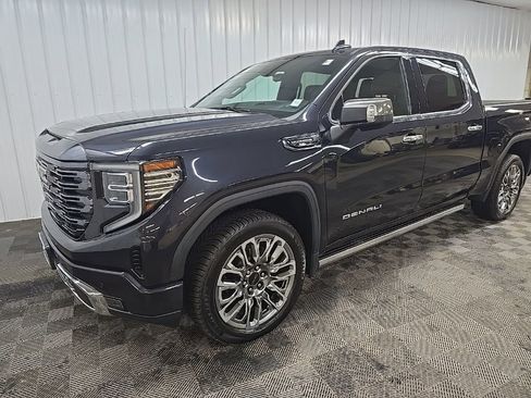 Used 2023 GMC Sierra 1500 Denali Ultimate image 8