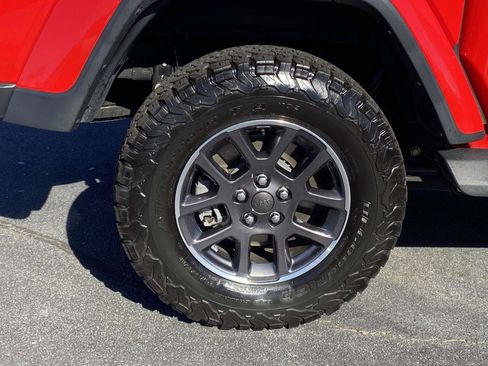 Used 2020 Jeep Gladiator Overland w/ Trailer Tow Package image 7