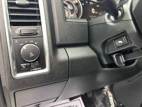 Used 2018 RAM 2500 Limited image 15