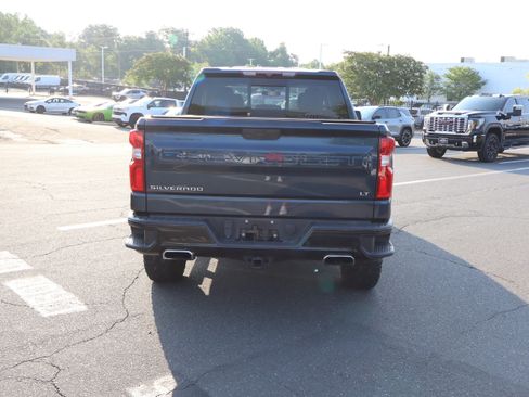 Used 2020 Chevrolet Silverado 1500 LT Trail Boss AWD/4WD image 9